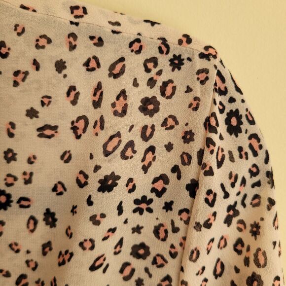 Torrid Womens Blouse Plus Size 1X Chiffon Twist Front Leopard Print Open Sheer - Picture 4 of 11